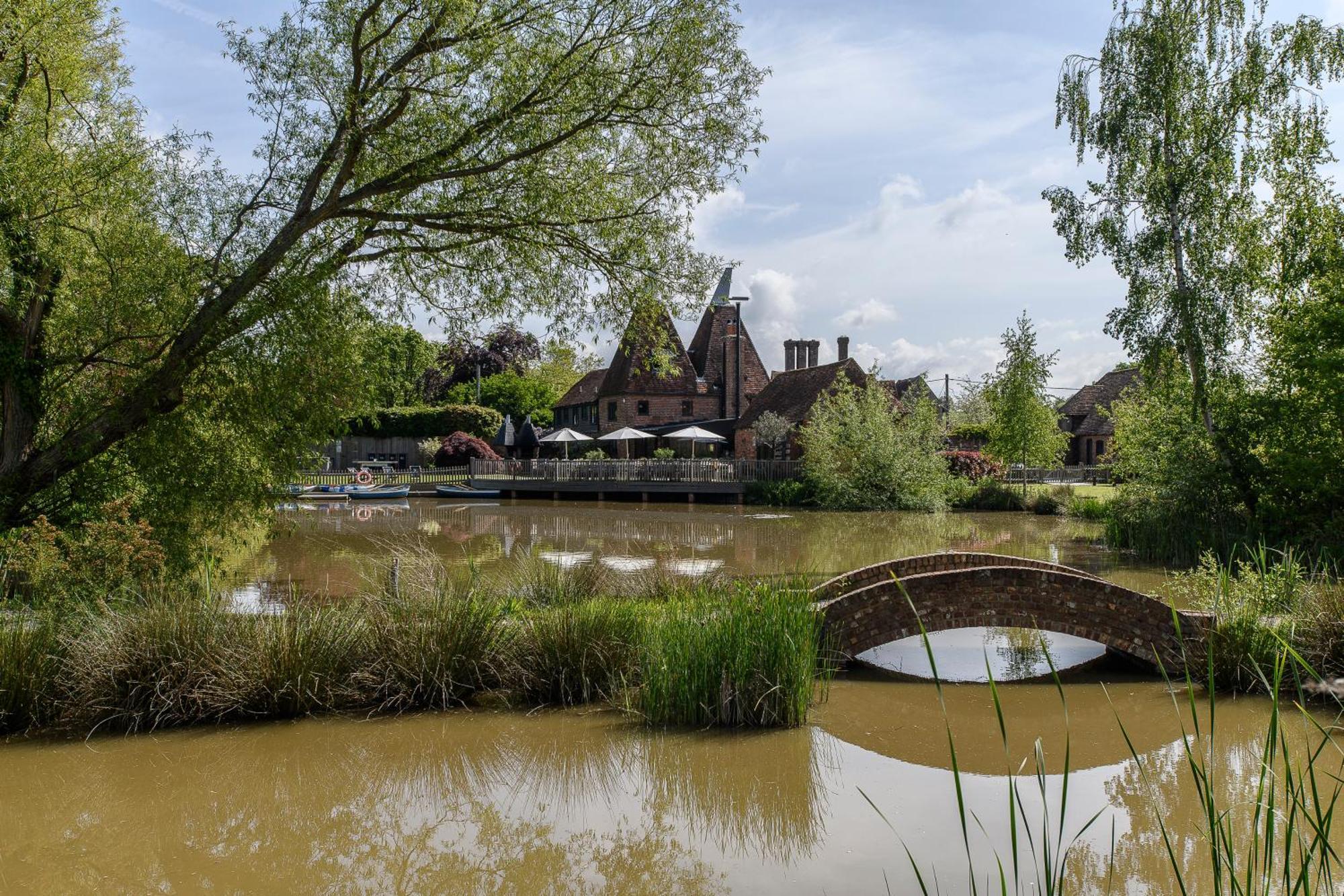 Vineyard Oast Sleeps 25 Villa Wavehorne Buitenkant foto